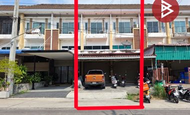 À vendre 2 chambres local commercial à Si Racha, Chonburi