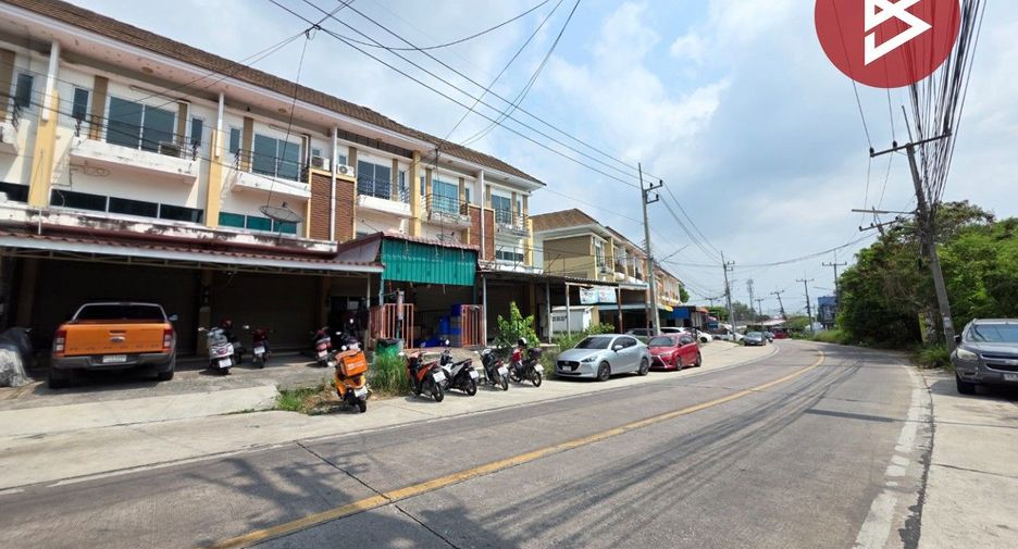 出售 2 卧室 商业空间 在 Si Racha, Chon Buri