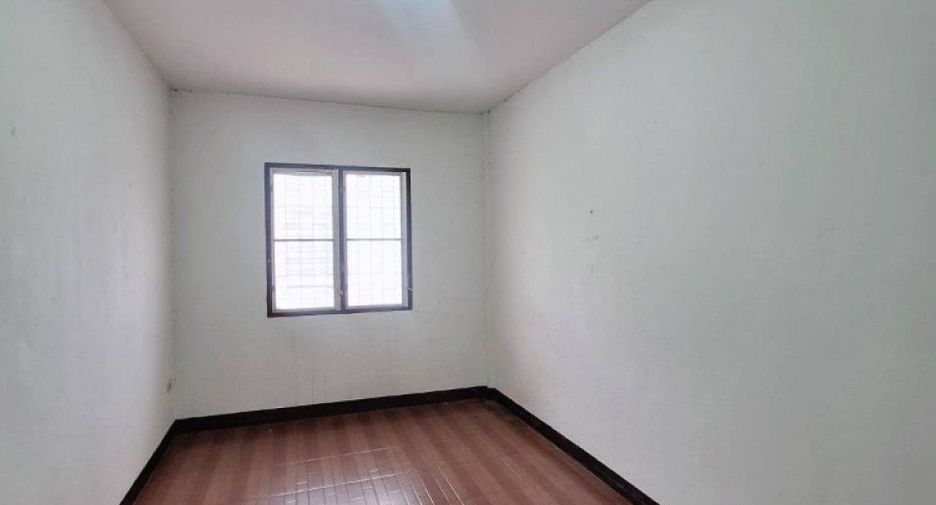 Продажа 3 спальни таунхаус в Mueang Samut Sakhon, Самутсакхон