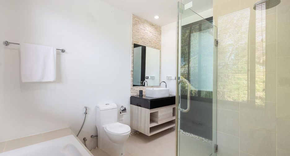 For sale 3 bedrooms apartment in Mueang Phuket, Phuket