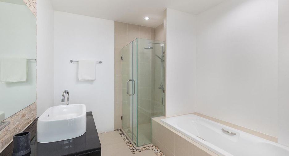 For sale 3 bedrooms apartment in Mueang Phuket, Phuket