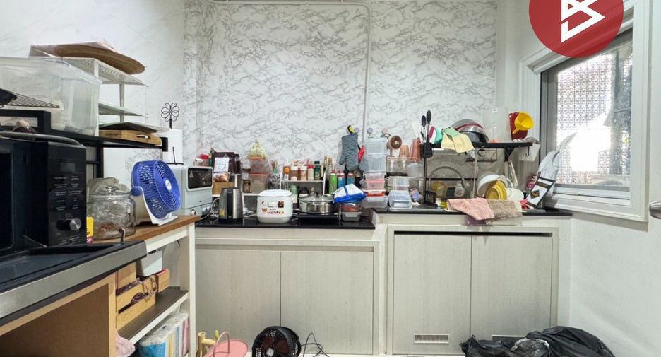 For sale 4 ベッドルーム house in Thung Khru, Bangkok