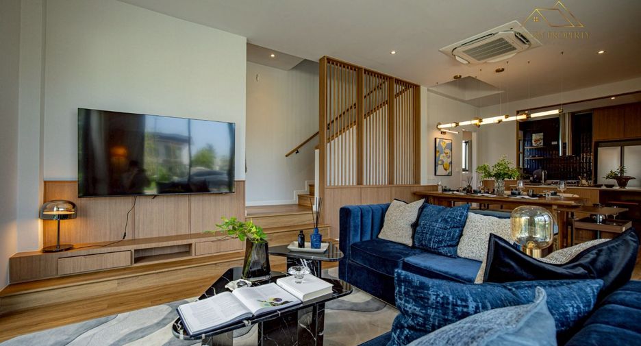 À vendre 4 chambres villa à Bang Lamung, Chonburi