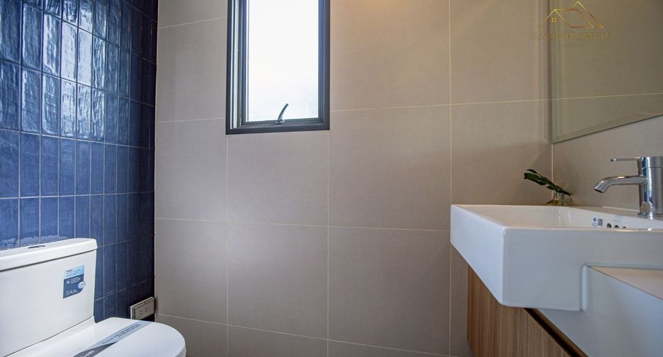 À vendre 4 chambres villa à Bang Lamung, Chonburi