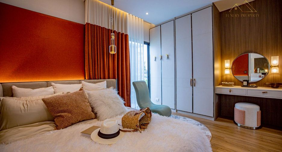 À vendre 4 chambres villa à Bang Lamung, Chonburi