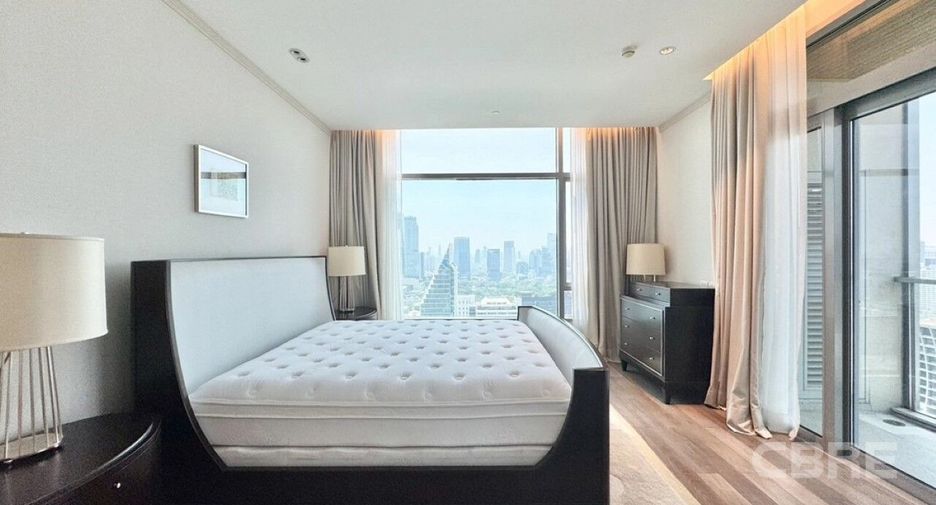 For rent and for sale 3 bedrooms condo in Pathum Wan, Bangkok