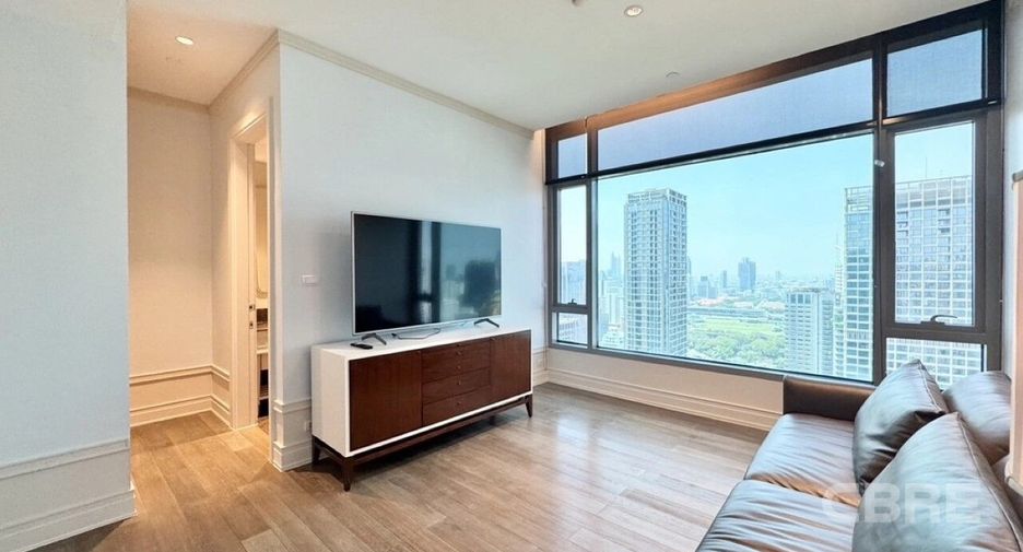 For rent and for sale 3 bedrooms condo in Pathum Wan, Bangkok