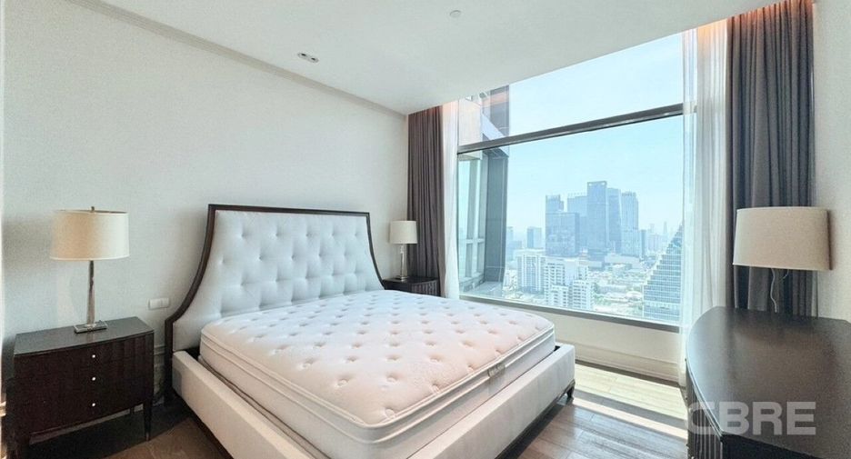 For rent and for sale 3 bedrooms condo in Pathum Wan, Bangkok
