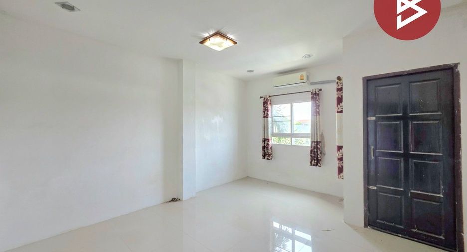 À vendre 4 chambres local commercial à Si Racha, Chonburi