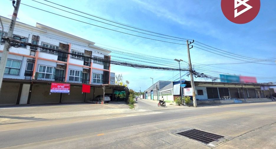 À vendre 4 chambres local commercial à Si Racha, Chonburi