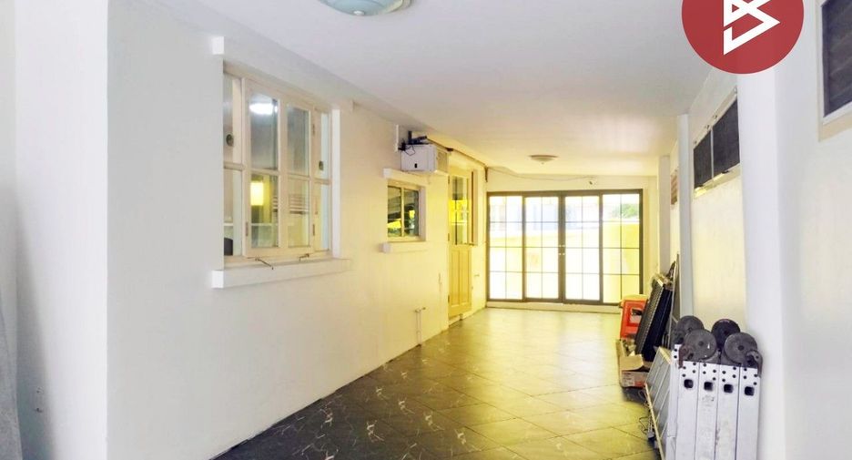 For sale 4 bedrooms house in Min Buri, Bangkok