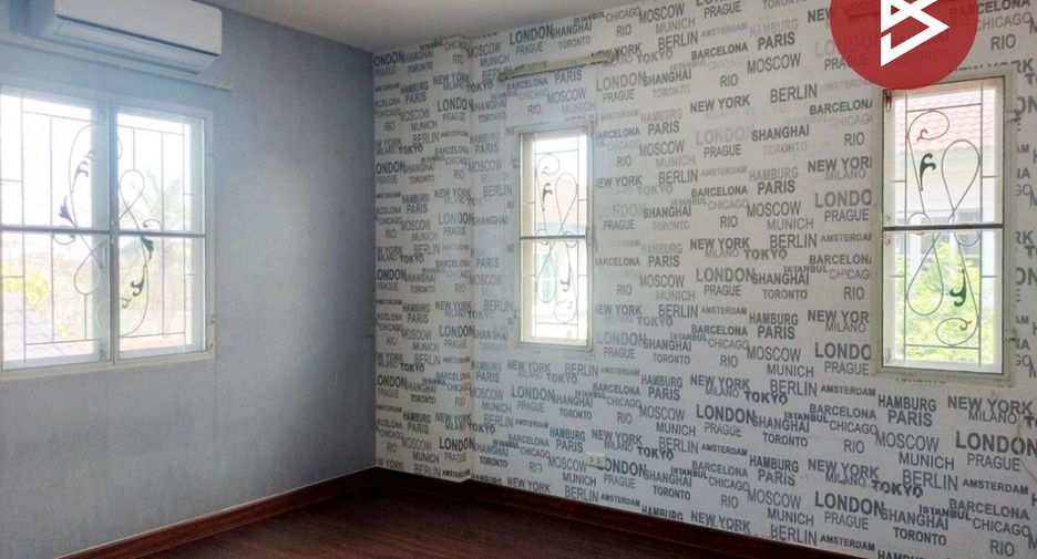 For sale 4 bedrooms house in Min Buri, Bangkok