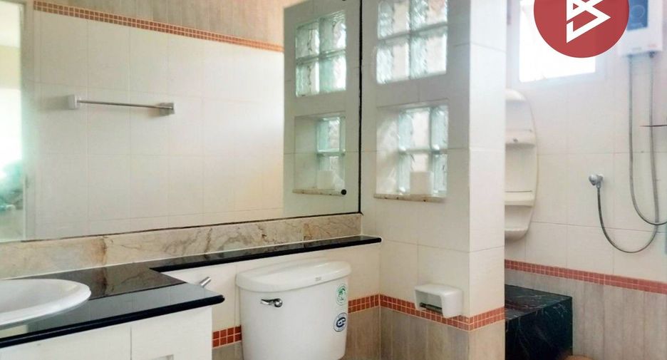 For sale 4 bedrooms house in Min Buri, Bangkok