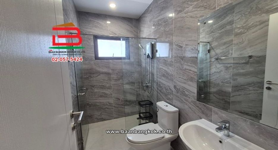 For sale 4 bedrooms house in Bang Kruai, Nonthaburi