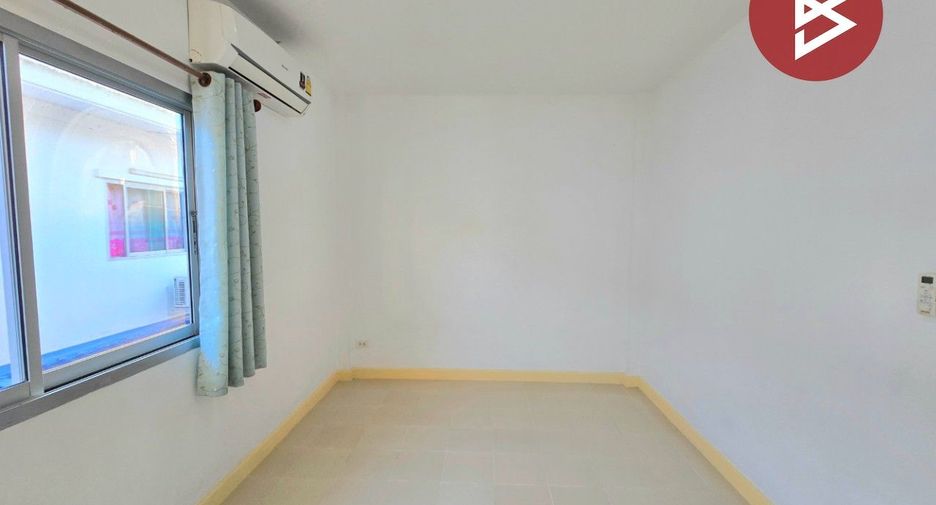 Reihenhaus zum Kauf mit 2 Zimmer in Mueang Nakhon Pathom, Nakhon Pathom