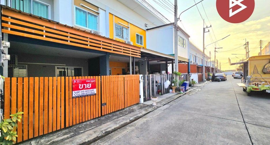 Reihenhaus zum Kauf mit 2 Zimmer in Mueang Nakhon Pathom, Nakhon Pathom