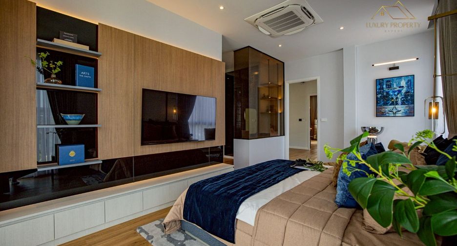 For sale 4 bedrooms villa in Bang Lamung, Chonburi