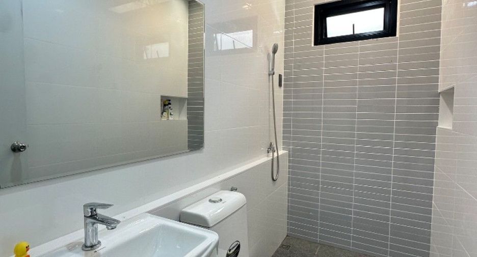For sale 2 bedrooms house in Ban Bueng, Chonburi