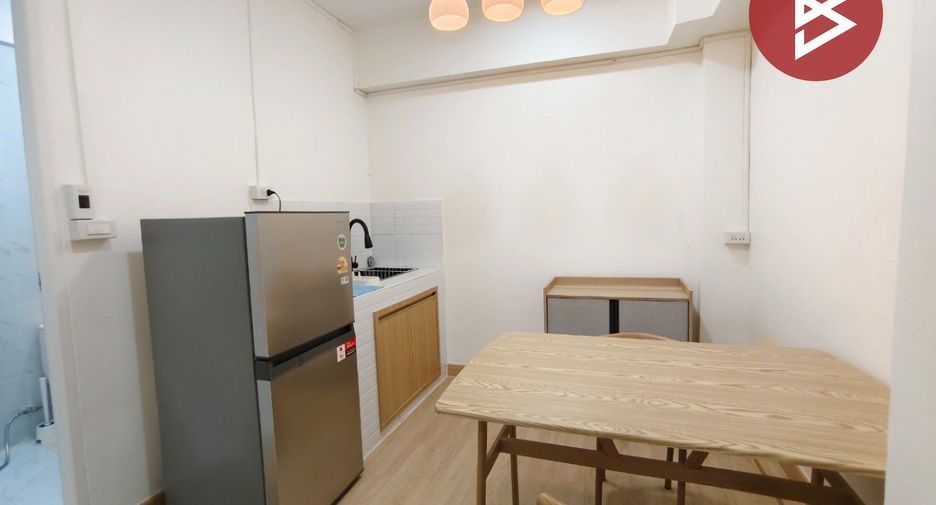 Local comercial en venta de 5 habitaciones en Ban Pong, Ratchaburi