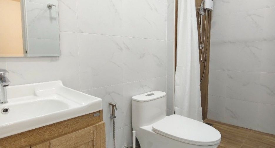 Local comercial en venta de 5 habitaciones en Ban Pong, Ratchaburi