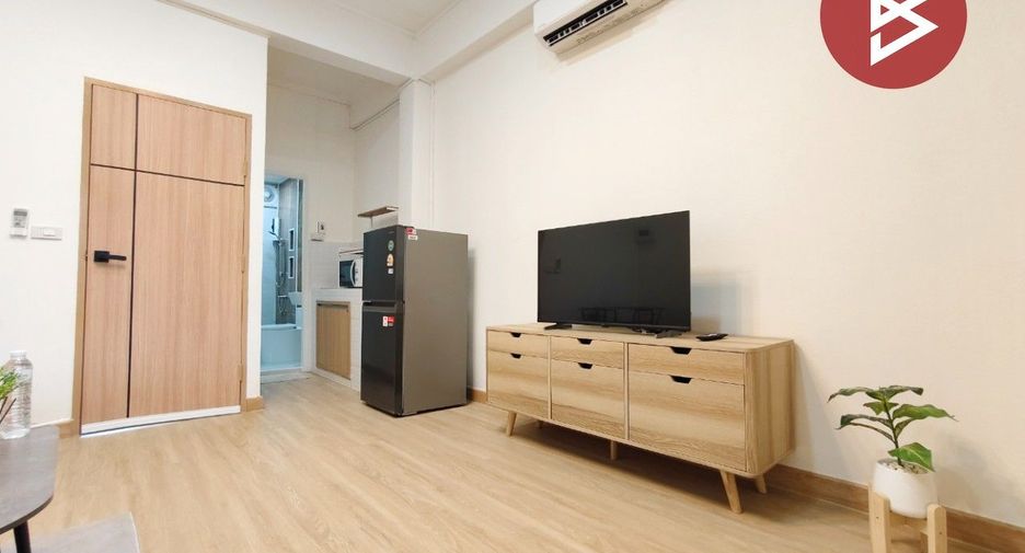 Local comercial en venta de 5 habitaciones en Ban Pong, Ratchaburi