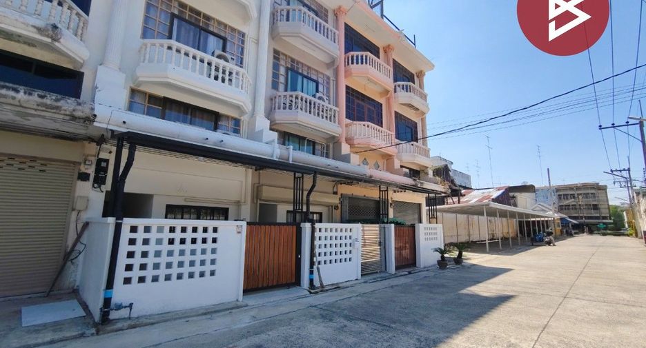 Local comercial en venta de 5 habitaciones en Ban Pong, Ratchaburi