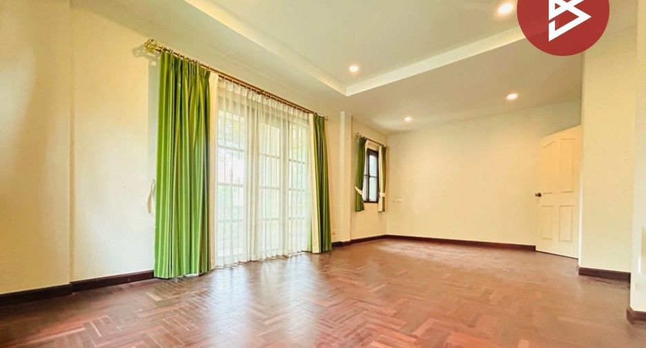 Casa en venta de 3 habitaciones en Thung Khru, Bangkok