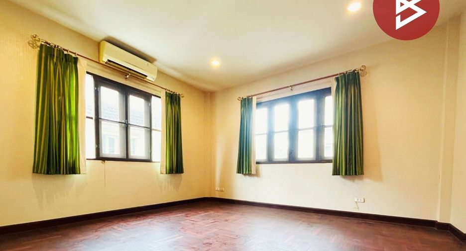Casa en venta de 3 habitaciones en Thung Khru, Bangkok