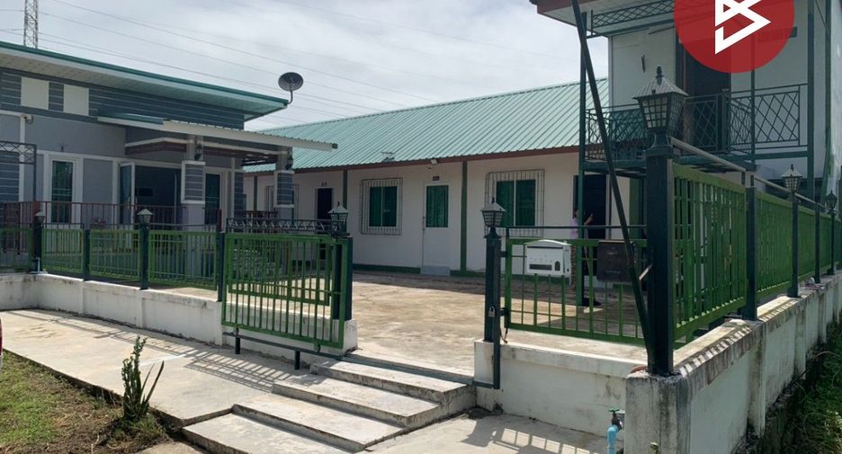 For sale 5 bedrooms house in Mueang Nakhon Sawan, Nakhon Sawan