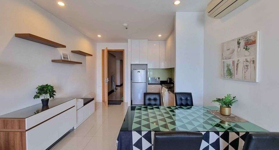 For rent 2 bedrooms condo in Watthana, Bangkok