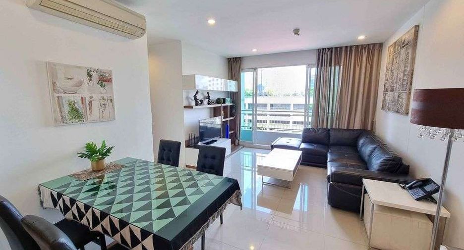 For rent 2 bedrooms condo in Watthana, Bangkok