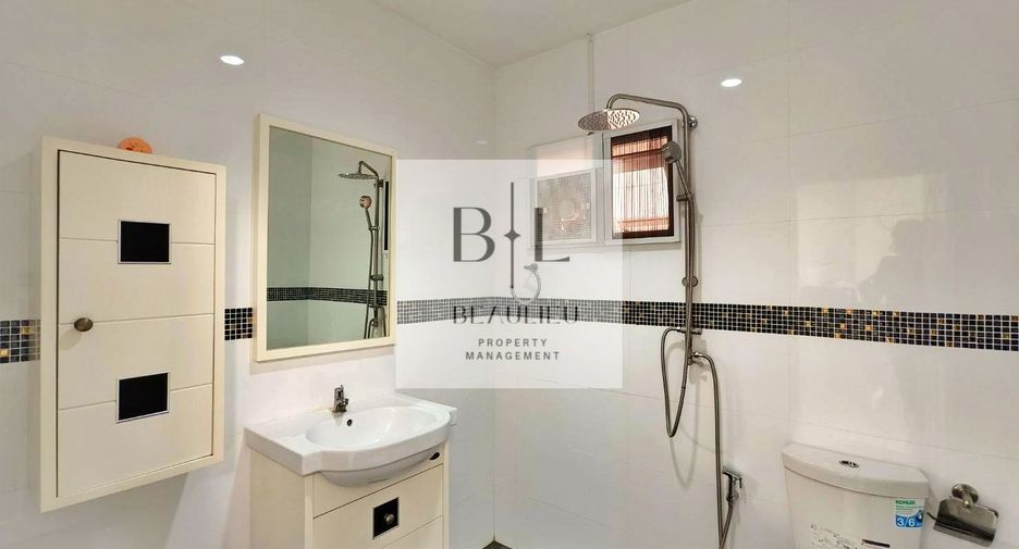 Casa en alquiler y en venta de 4 habitaciones en Bang Lamung, Chonburi