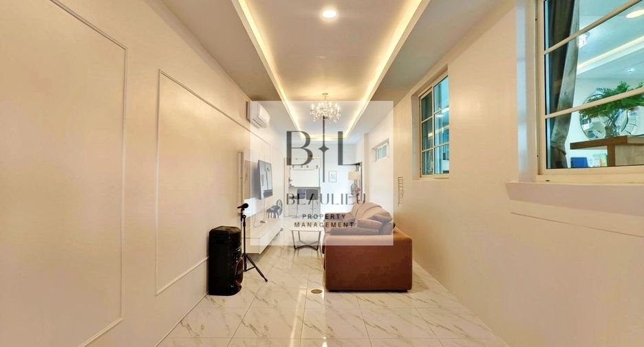 Casa en alquiler y en venta de 4 habitaciones en Bang Lamung, Chonburi