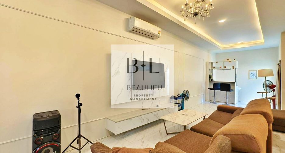 Casa en alquiler y en venta de 4 habitaciones en Bang Lamung, Chonburi