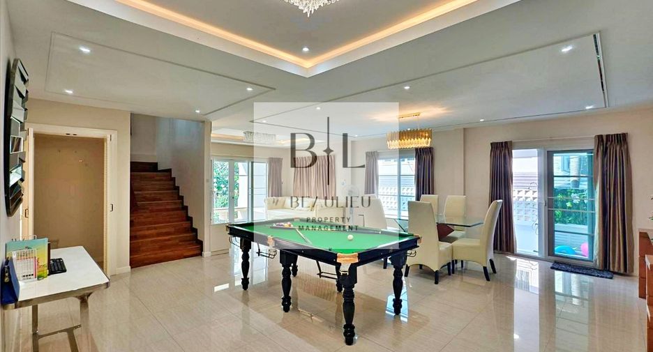 Casa en alquiler y en venta de 4 habitaciones en Bang Lamung, Chonburi