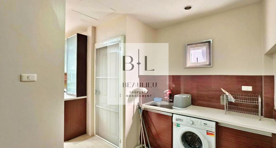 Casa en alquiler y en venta de 4 habitaciones en Bang Lamung, Chonburi