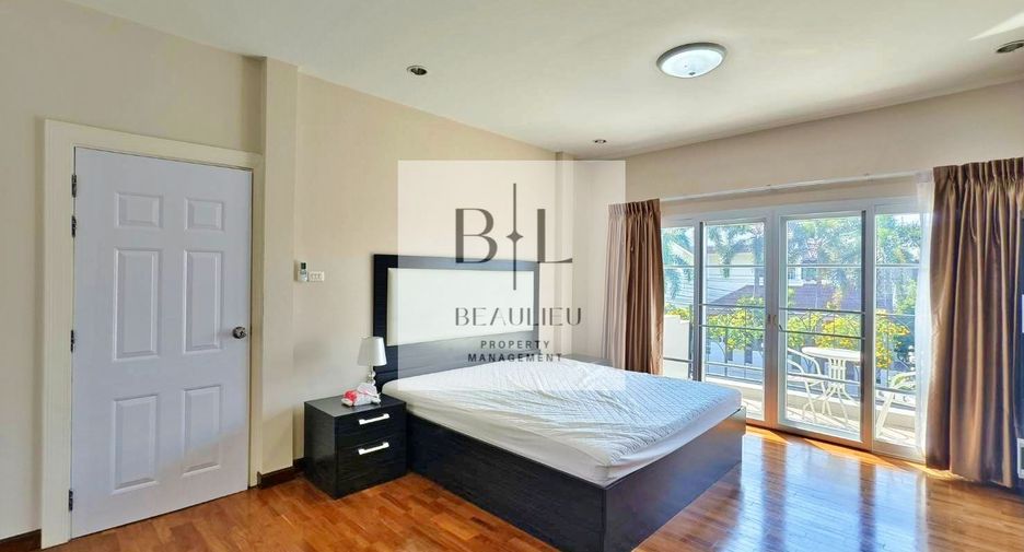 Casa en alquiler y en venta de 4 habitaciones en Bang Lamung, Chonburi