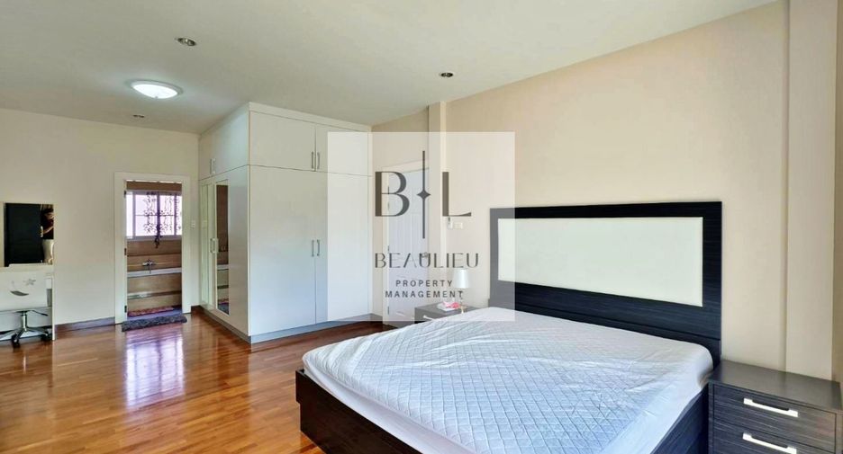 Casa en alquiler y en venta de 4 habitaciones en Bang Lamung, Chonburi
