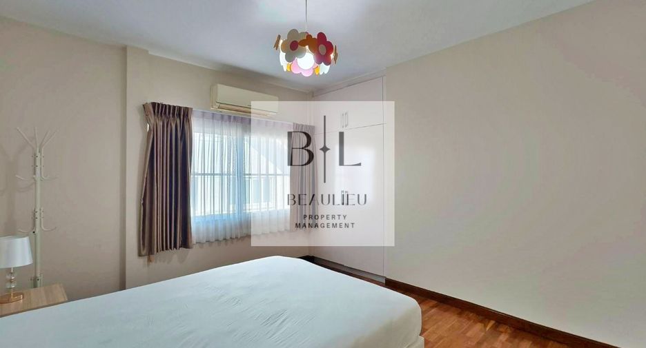 Casa en alquiler y en venta de 4 habitaciones en Bang Lamung, Chonburi