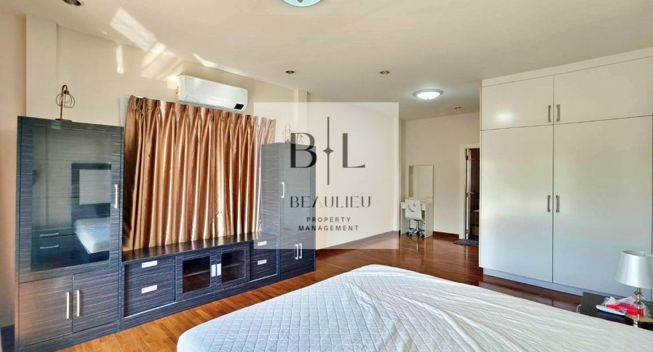 Casa en alquiler y en venta de 4 habitaciones en Bang Lamung, Chonburi