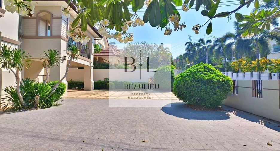 Casa en alquiler y en venta de 4 habitaciones en Bang Lamung, Chonburi