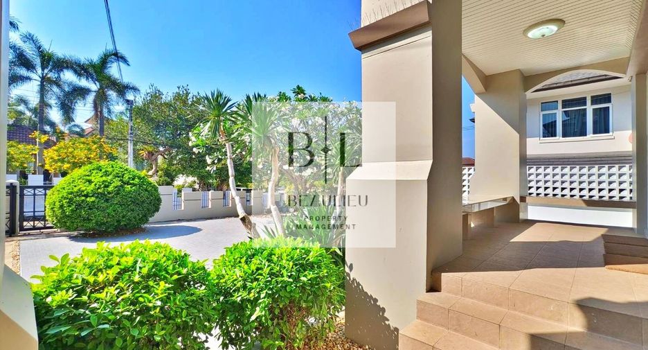 Casa en alquiler y en venta de 4 habitaciones en Bang Lamung, Chonburi