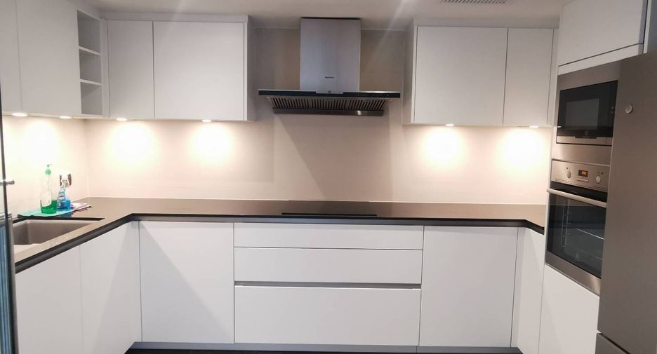 For sale 3 bedrooms condo in Pathum Wan, Bangkok
