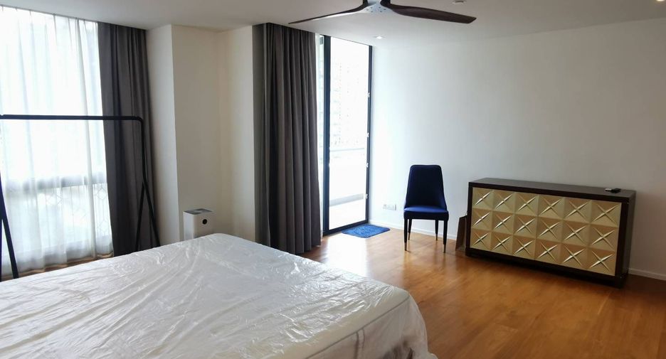 For sale 3 bedrooms condo in Pathum Wan, Bangkok