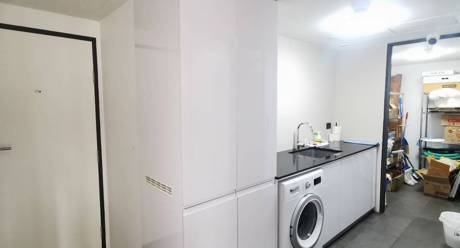 For sale 3 bedrooms condo in Pathum Wan, Bangkok