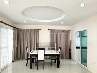 Haus zur Miete mit 3 Zimmer in Bang Lamung, Chonburi