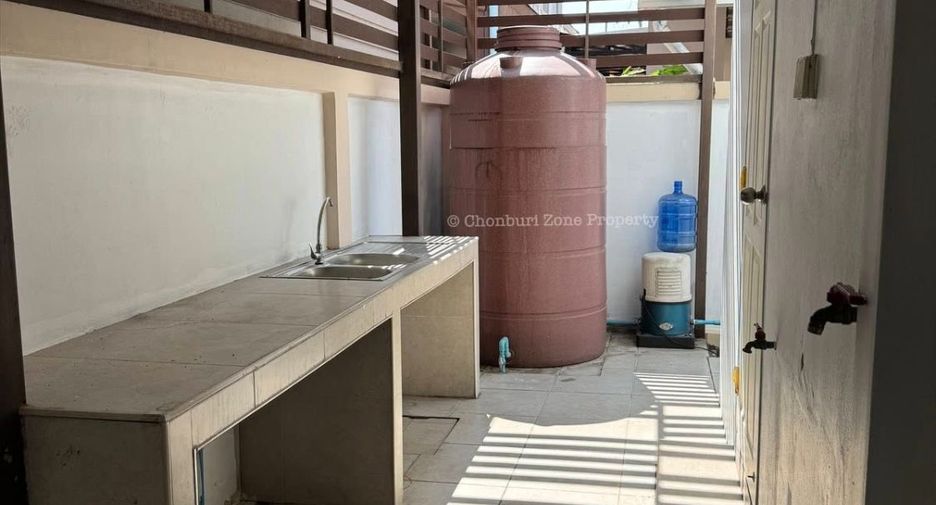 For rent 3 bedrooms house in Bang Lamung, Chonburi