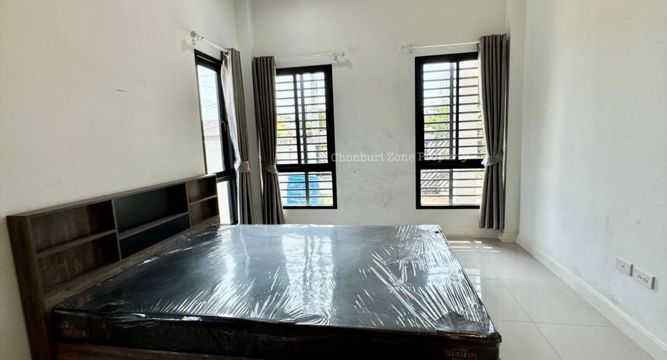 For rent 2 bedrooms house in Si Racha, Chonburi