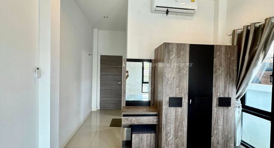 For rent 2 bedrooms house in Si Racha, Chonburi