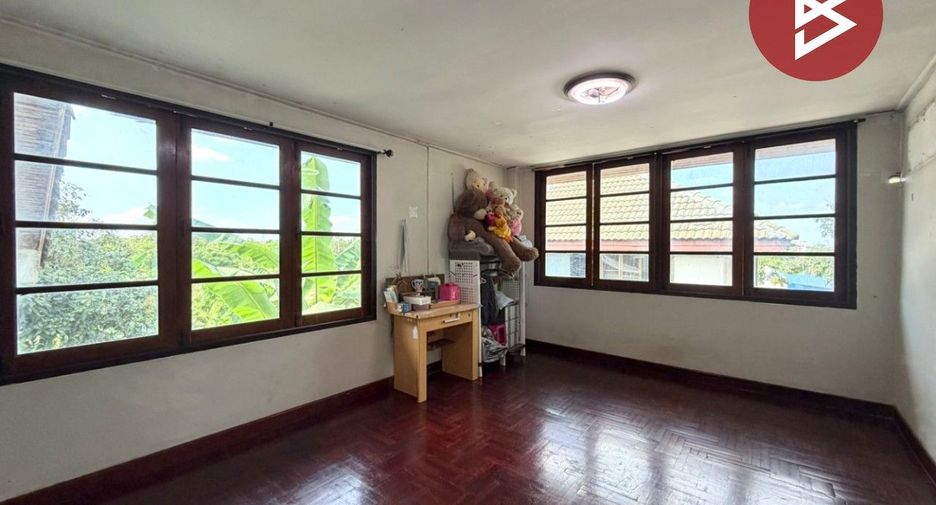 For sale 3 bedrooms house in Bang Khae, Bangkok